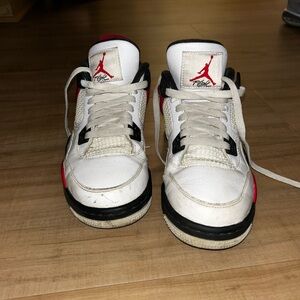 Jordan 4 white/fire red- black retro